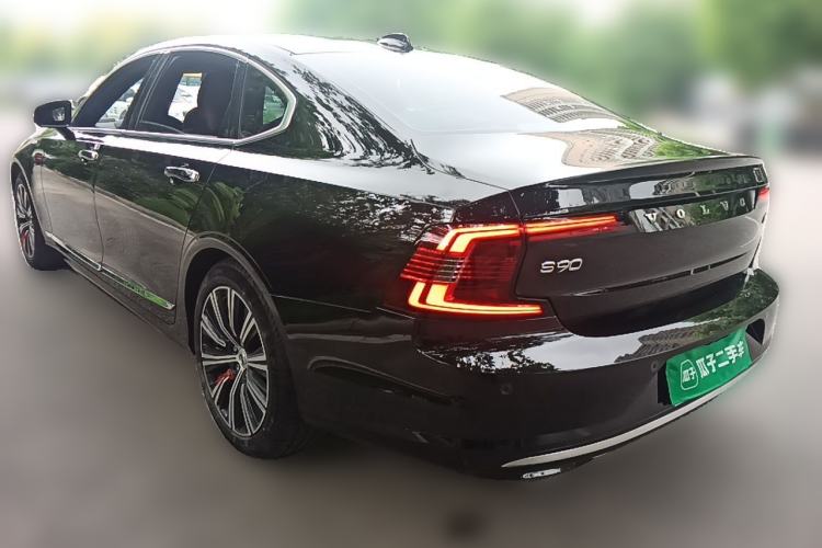 Used Volvo S90 2022 B5 Zhiyi Luxury Edition Rear Left 45 Deg