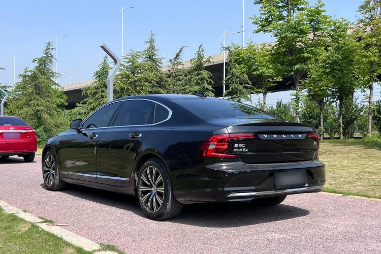 Used Volvo S90 2022 B5 Zhiyi Luxury Edition Rear Left 45 Deg