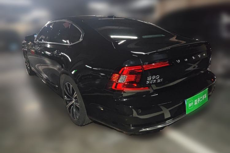 Used Volvo S90 2022 B5 Zhiyi Luxury Edition Rear Left 45 Deg