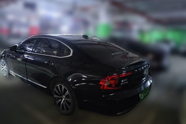 Used Volvo S90 2022 B5 Zhiyi Luxury Edition Rear Left 45 Deg