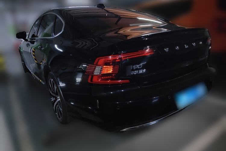 Used Volvo S90 2022 B5 Zhiyi Luxury Edition Rear Left 45 Deg