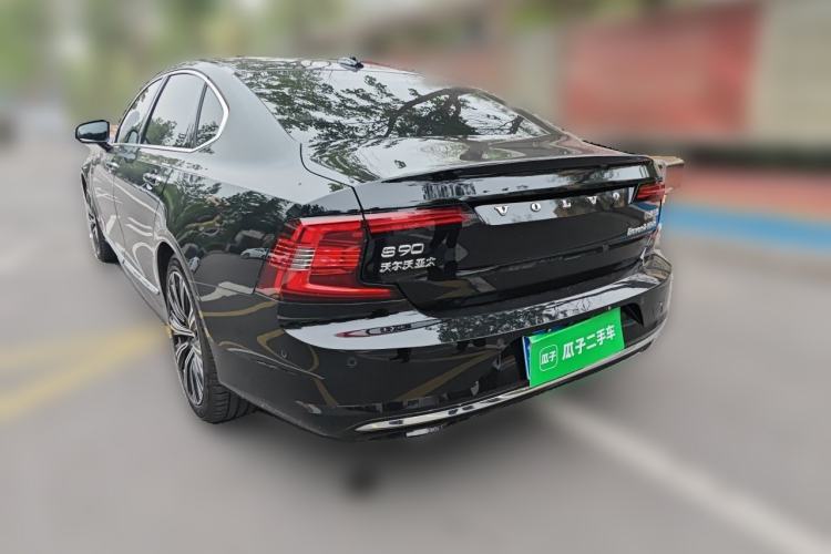 Used Volvo S90 2022 B5 Zhiya Luxury Edition Rear Left 45 Deg
