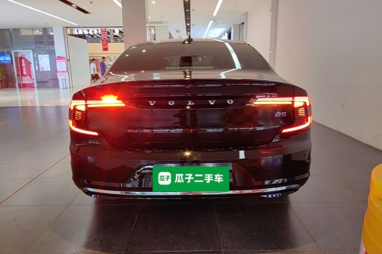 Used Volvo S90 2022 B5 Zhiyuan Luxury Edition Rear