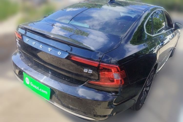 Used Volvo S90 2022 B5 Zhiyi Luxury Edition Rear Right 45 Deg