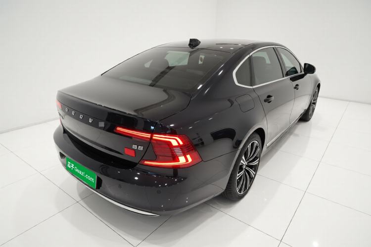 Used Volvo S90 2022 B5 Zhiyuan Luxury Edition Rear Right 45 Deg