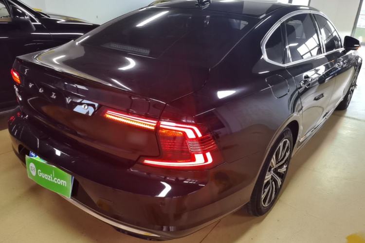 Used Volvo S90 2022 B5 Zhiyi Luxury Edition Rear Right 45 Deg
