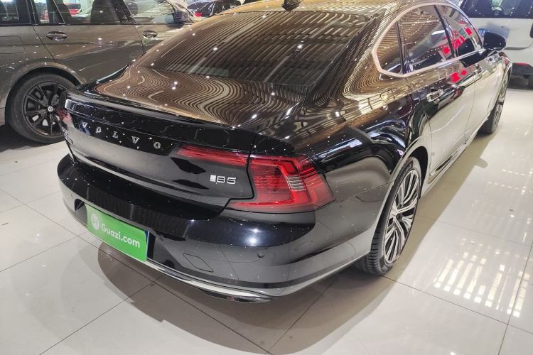 Used Volvo S90 2022 B5 Zhiyuan Luxury Edition Rear Right 45 Deg
