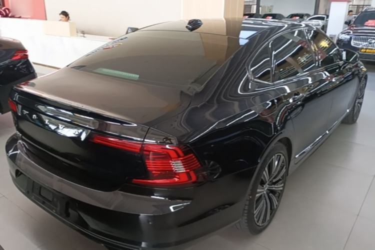 Used Volvo S90 2022 B5 Zhiya Luxury Edition Rear Right 45 Deg