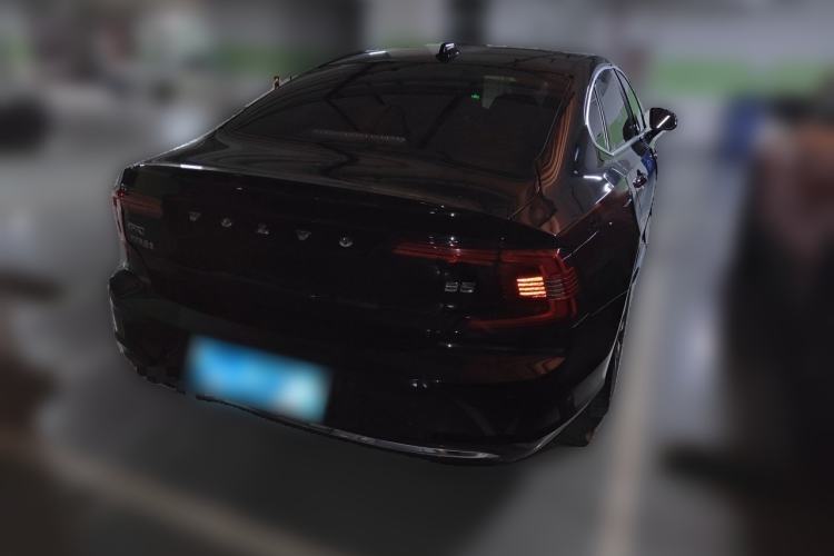 Used Volvo S90 2022 B5 Zhiyi Luxury Edition Rear Right 45 Deg
