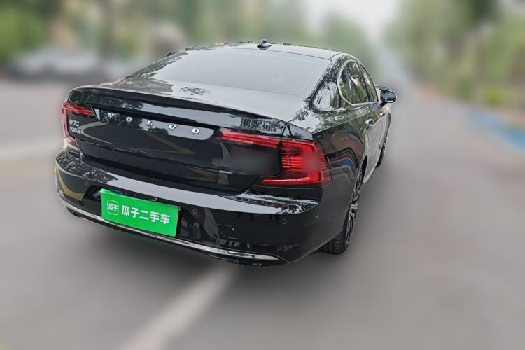 Used Volvo S90 2022 B5 Zhiya Luxury Edition Rear Right 45 Deg