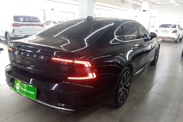 Used Volvo S90 2022 B5 Zhiyuan Luxury Edition Rear Right 45 Deg