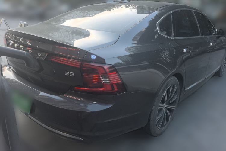 Used Volvo S90 2022 B5 Zhiyi Sport Edition Rear Right 45 Deg