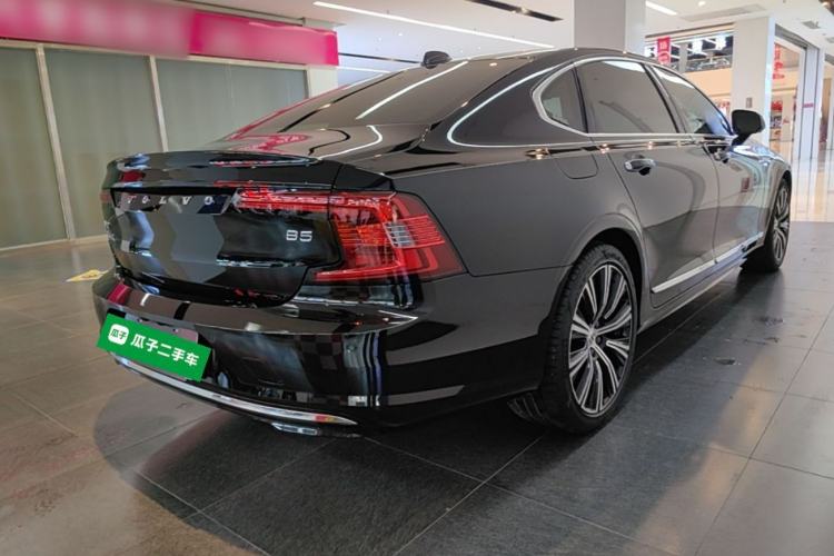 Used Volvo S90 2022 B5 Zhiyuan Luxury Edition Rear Right 45 Deg