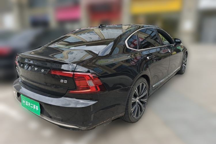 Used Volvo S90 2022 B5 Zhiyuan Luxury Edition Rear Right 45 Deg