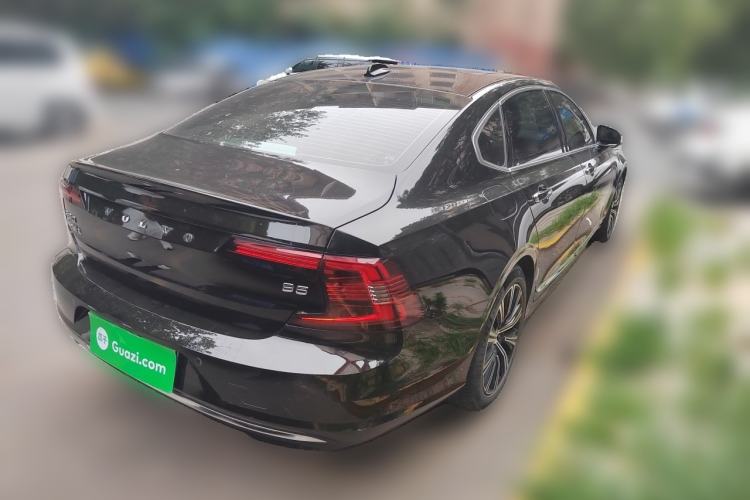 Used Volvo S90 2022 B5 Zhiyi Luxury Edition Rear Right 45 Deg