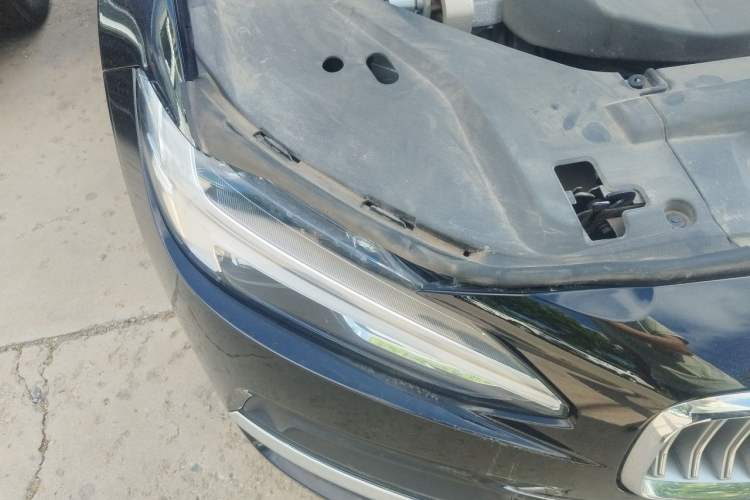 Used Volvo S90 2022 B5 Zhiyi Luxury Edition Right Front Headlight