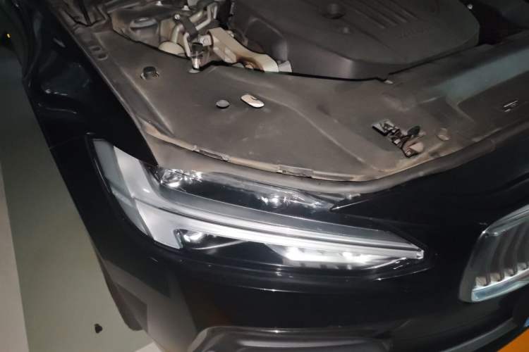 Used Volvo S90 2022 B5 Zhiyuan Luxury Edition Right Front Headlight
