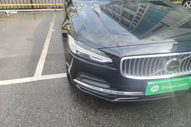 Used Volvo S90 2022 B5 Zhiyuan Luxury Edition Right Front Headlight