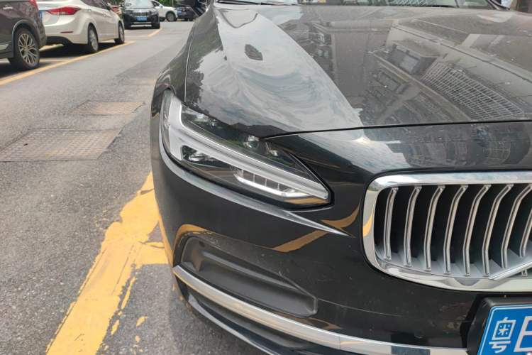 Used Volvo S90 2022 B5 Zhiyuan Luxury Edition Right Front Headlight