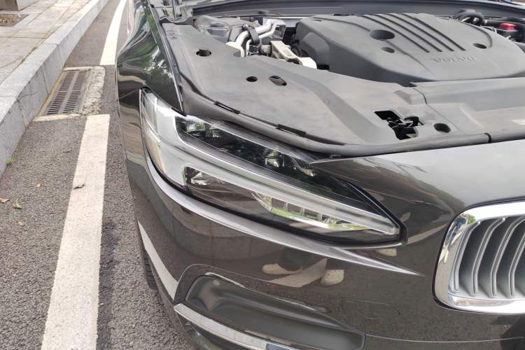 Used Volvo S90 2022 B5 Zhiyuan Luxury Edition Right Front Headlight