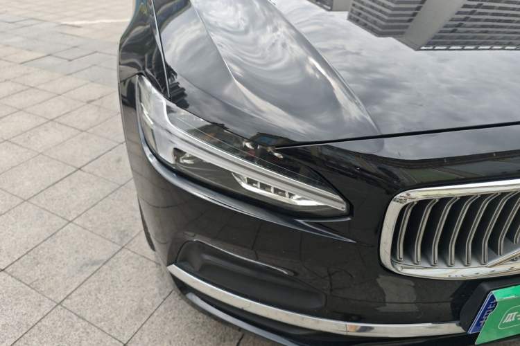 Used Volvo S90 2022 B5 Zhiyuan Luxury Edition Right Front Headlight