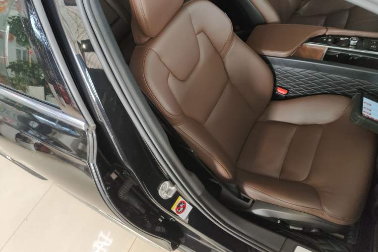 Used Volvo S90 2022 B5 Zhiyi Luxury Edition Right Front Seat