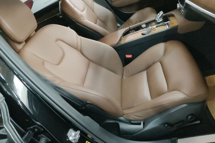 Used Volvo S90 2022 B5 Zhiyi Luxury Edition Right Front Seat