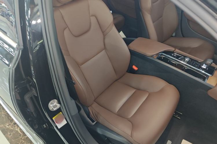 Used Volvo S90 2022 B5 Zhiyi Luxury Edition Right Front Seat