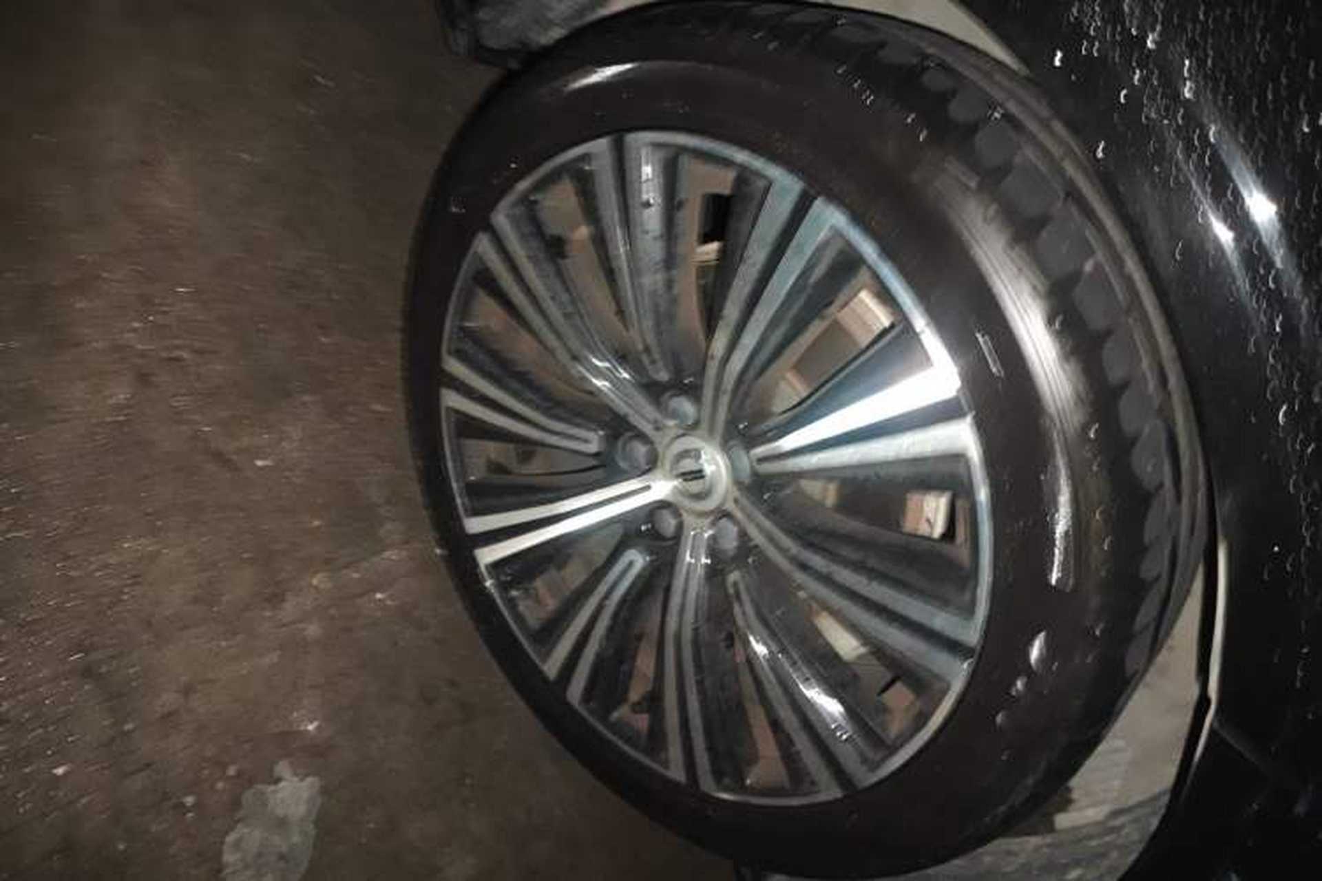 Used Volvo S90 2022 B5 Zhiyuan Luxury Edition Right Front Wheel Hub