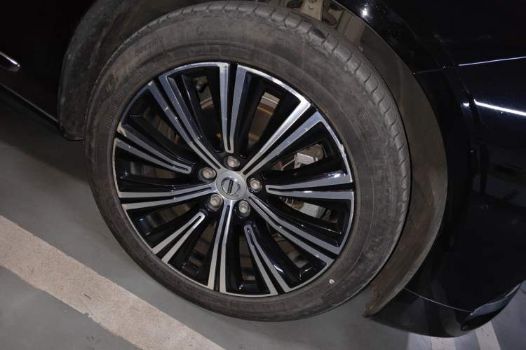 Used Volvo S90 2022 B5 Zhiyi Luxury Edition Right Front Wheel Hub