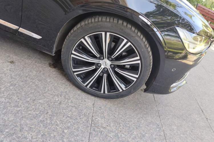 Used Volvo S90 2022 B5 Zhiya Luxury Edition Right Front Wheel Hub