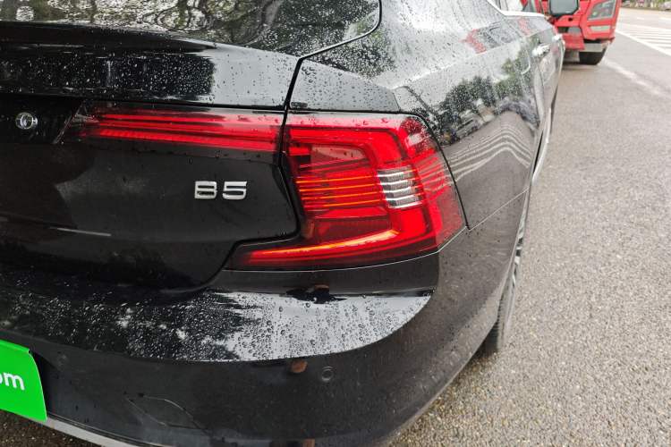Used Volvo S90 2022 B5 Zhiyi Luxury Edition Right Rear Taillight
