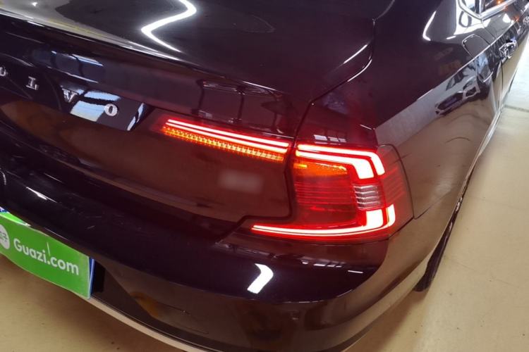 Used Volvo S90 2022 B5 Zhiyi Luxury Edition Right Rear Taillight