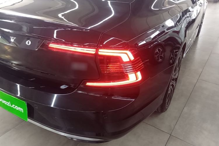 Used Volvo S90 2022 B5 Zhiyuan Luxury Edition Right Rear Taillight