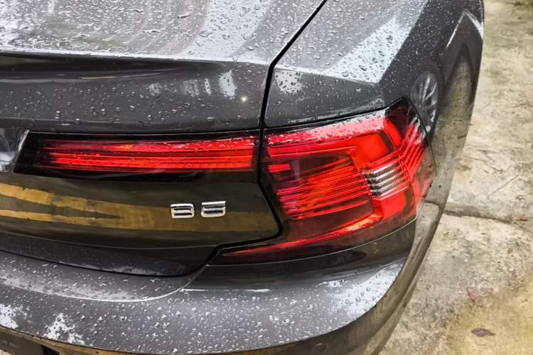Used Volvo S90 2022 B5 Zhiyuan Luxury Edition Right Rear Taillight