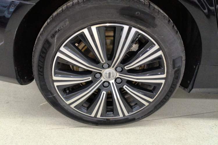 Used Volvo S90 2022 B5 Zhiyi Luxury Edition Right Rear Wheel Hub
