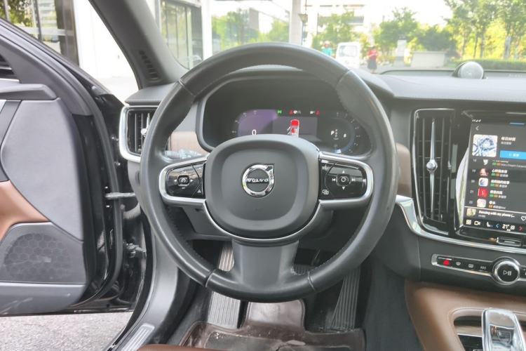 Used Volvo S90 2022 B5 Zhiya Luxury Edition Steering Wheel