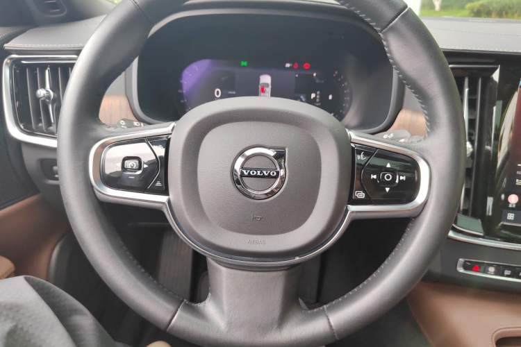 Used Volvo S90 2022 B5 Zhiyuan Luxury Edition Steering Wheel