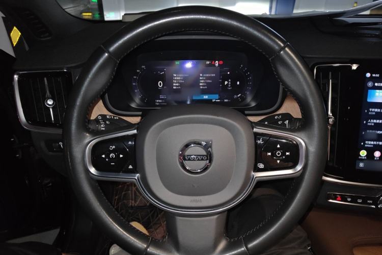 Used Volvo S90 2022 B5 Zhiyi Luxury Edition Steering Wheel
