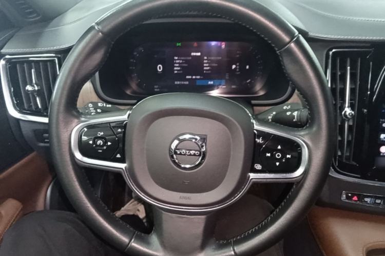 Used Volvo S90 2022 B5 Zhiyuan Luxury Edition Steering Wheel