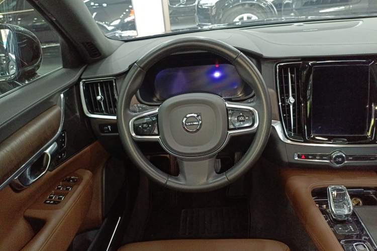 Used Volvo S90 2022 B5 Zhiyuan Luxury Edition Steering Wheel