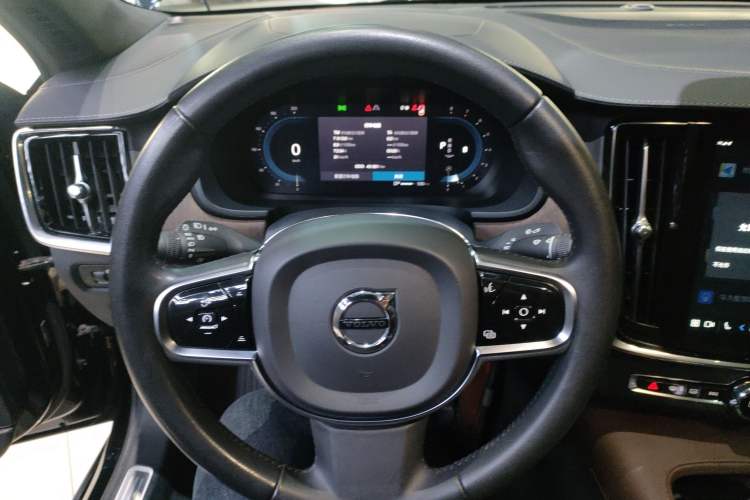 Used Volvo S90 2022 B5 Zhiyuan Luxury Edition Steering Wheel