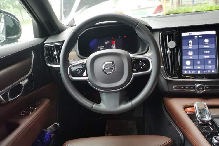 Used Volvo S90 2022 B5 Zhiyuan Luxury Edition Steering Wheel