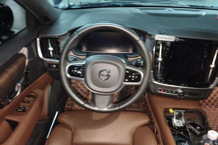 Used Volvo S90 2022 B5 Zhiyuan Luxury Edition Steering Wheel