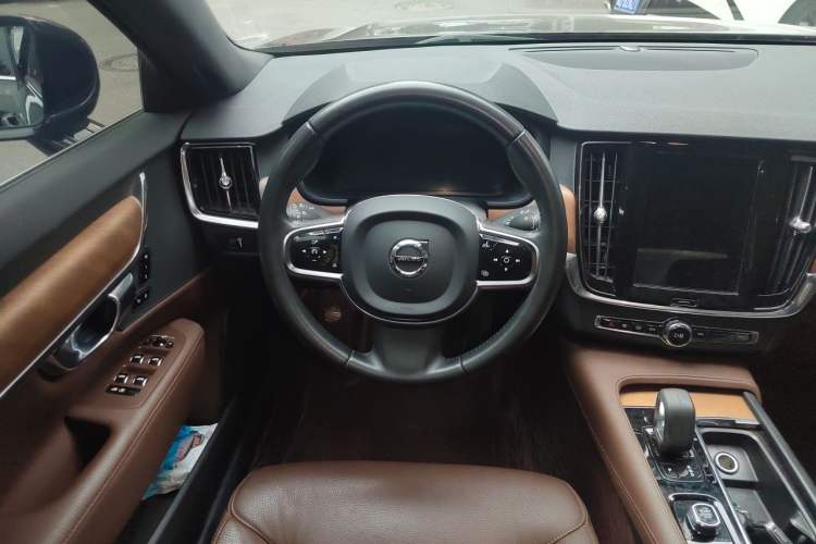 Used Volvo S90 2022 B5 Zhiyi Luxury Edition Steering Wheel