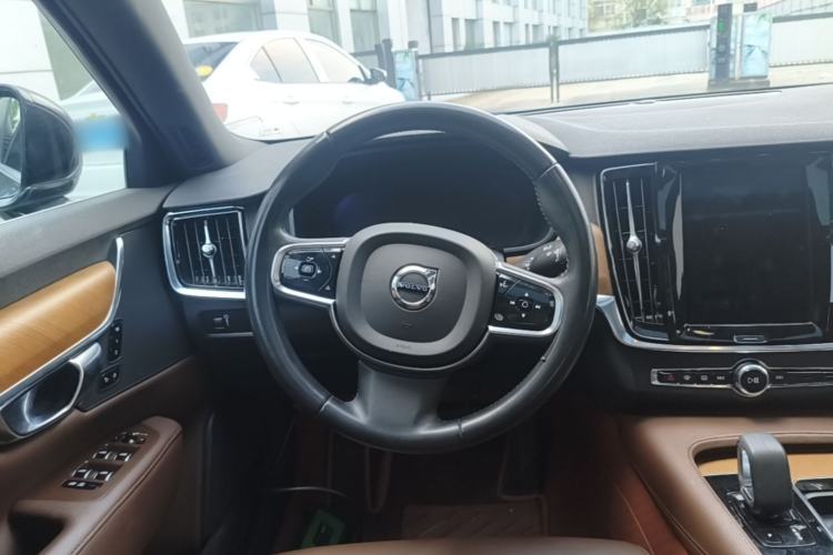 Used Volvo S90 2022 B5 Zhiyi Luxury Edition Steering Wheel