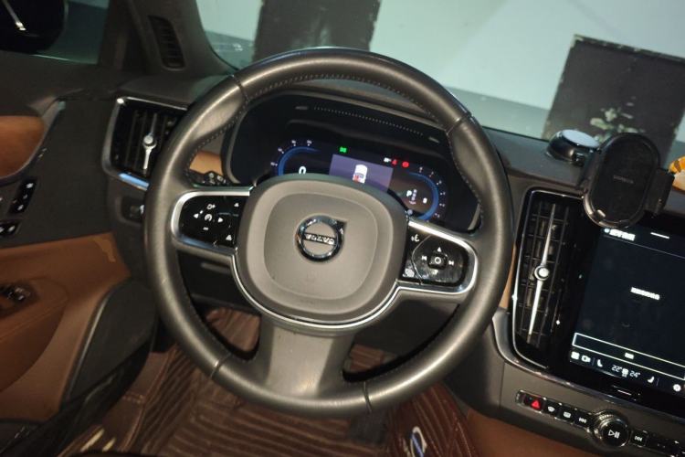 Used Volvo S90 2022 B5 Zhiyi Luxury Edition Steering Wheel