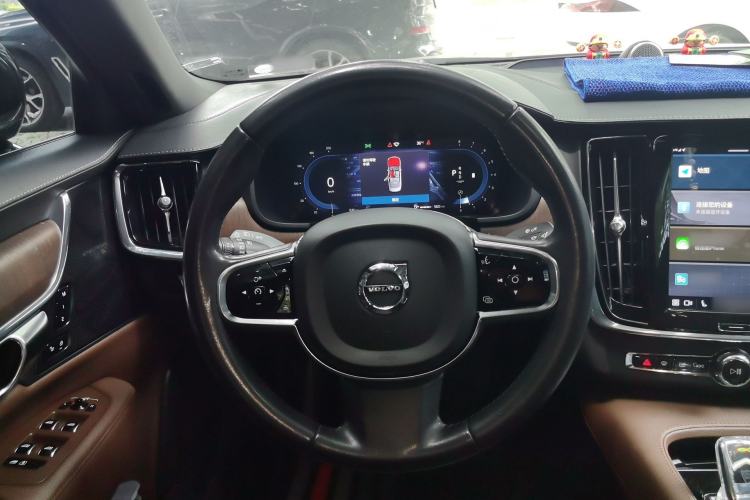 Used Volvo S90 2022 B5 Zhiyi Luxury Edition Steering Wheel