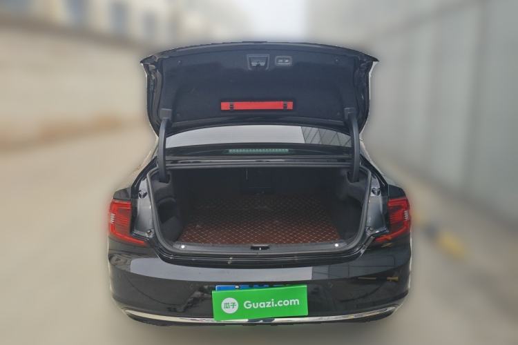 Used Volvo S90 2022 B5 Zhiyuan Luxury Edition Trunk
