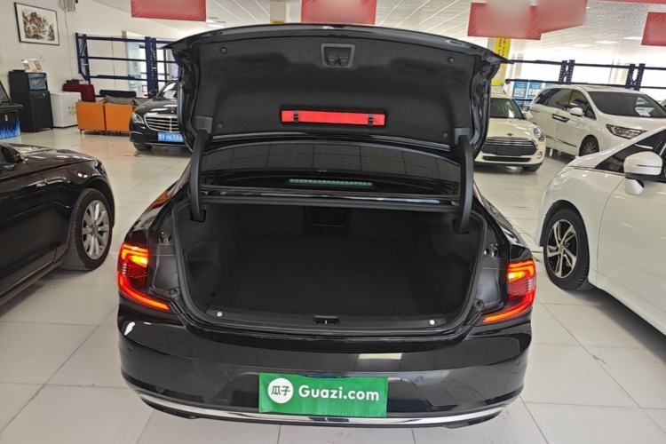 Used Volvo S90 2022 B5 Zhiyi Luxury Edition Trunk